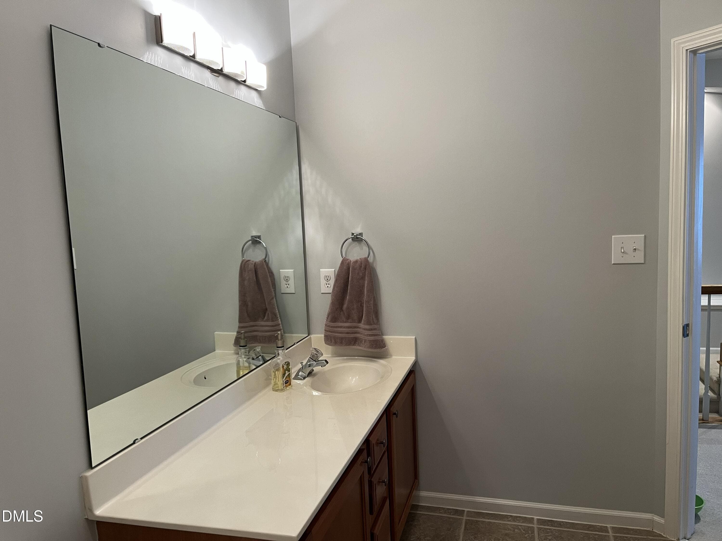 Hall bath2 - 13113 Ashford Park Drive, Raleigh, NC 27613, Raleigh