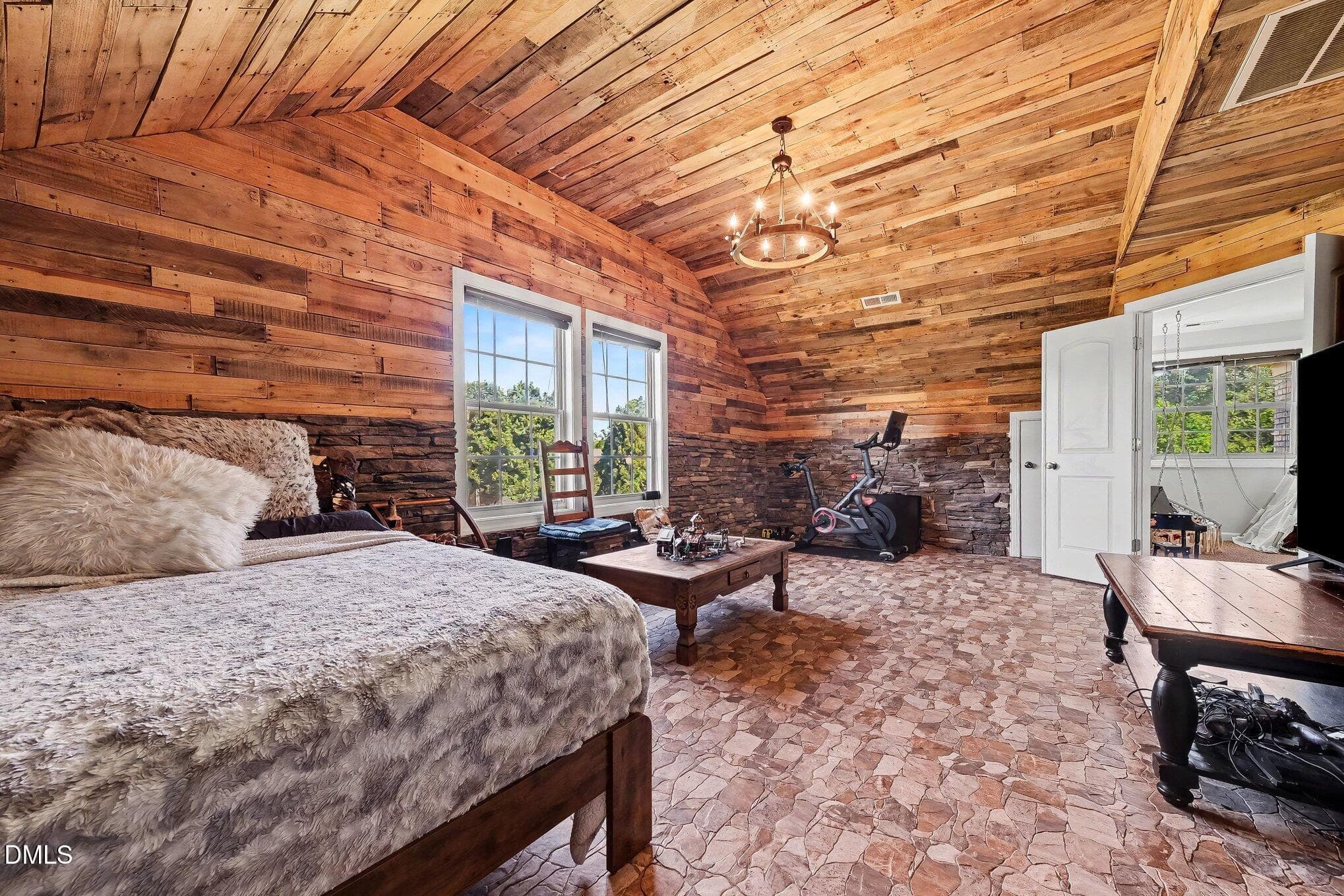 Nordik Den - 4000 Banks Stone Drive, Raleigh, NC 27603, Raleigh