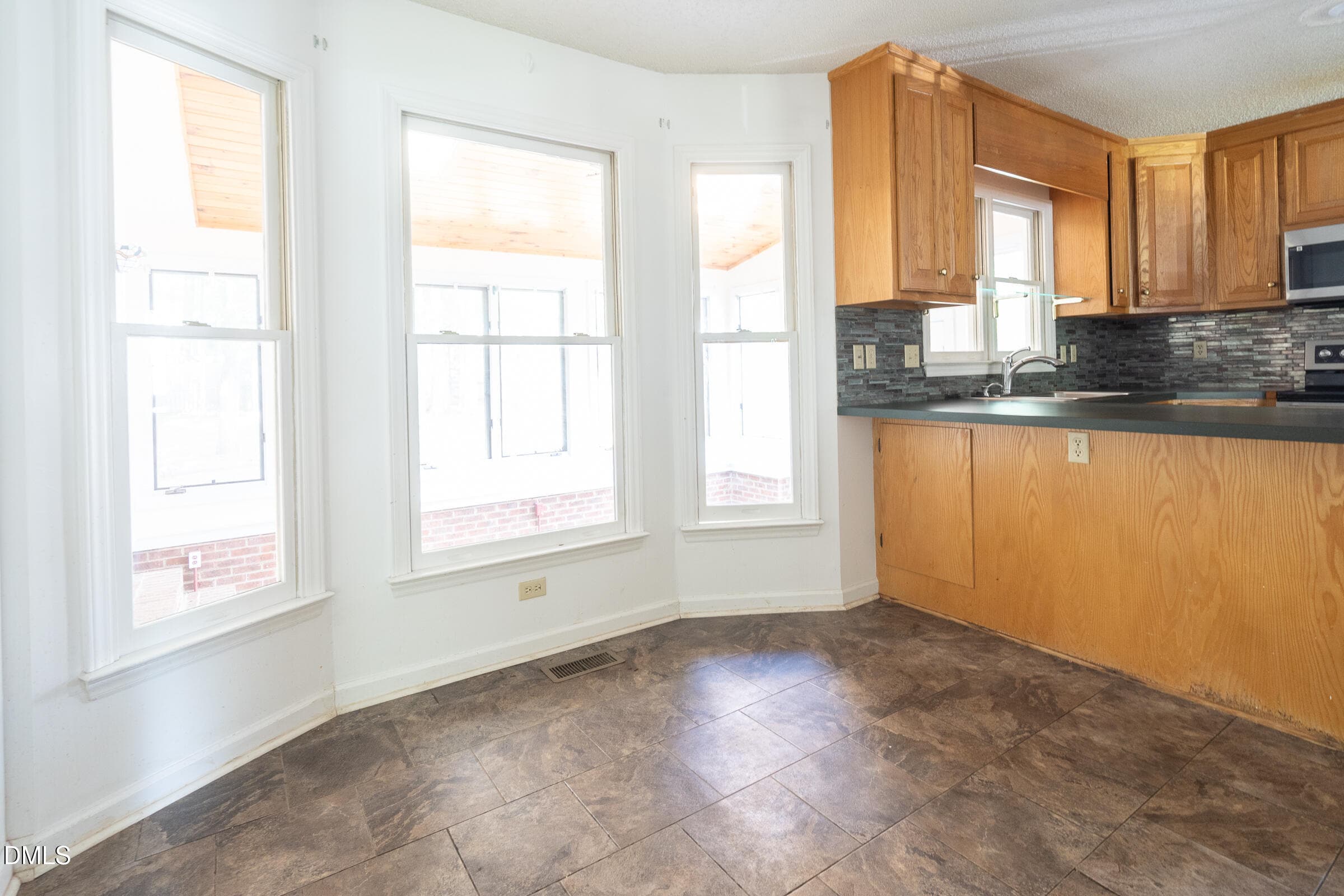 Eat-in Kitchen - 13 Warbler Lane, Durham, NC 27712, Durham