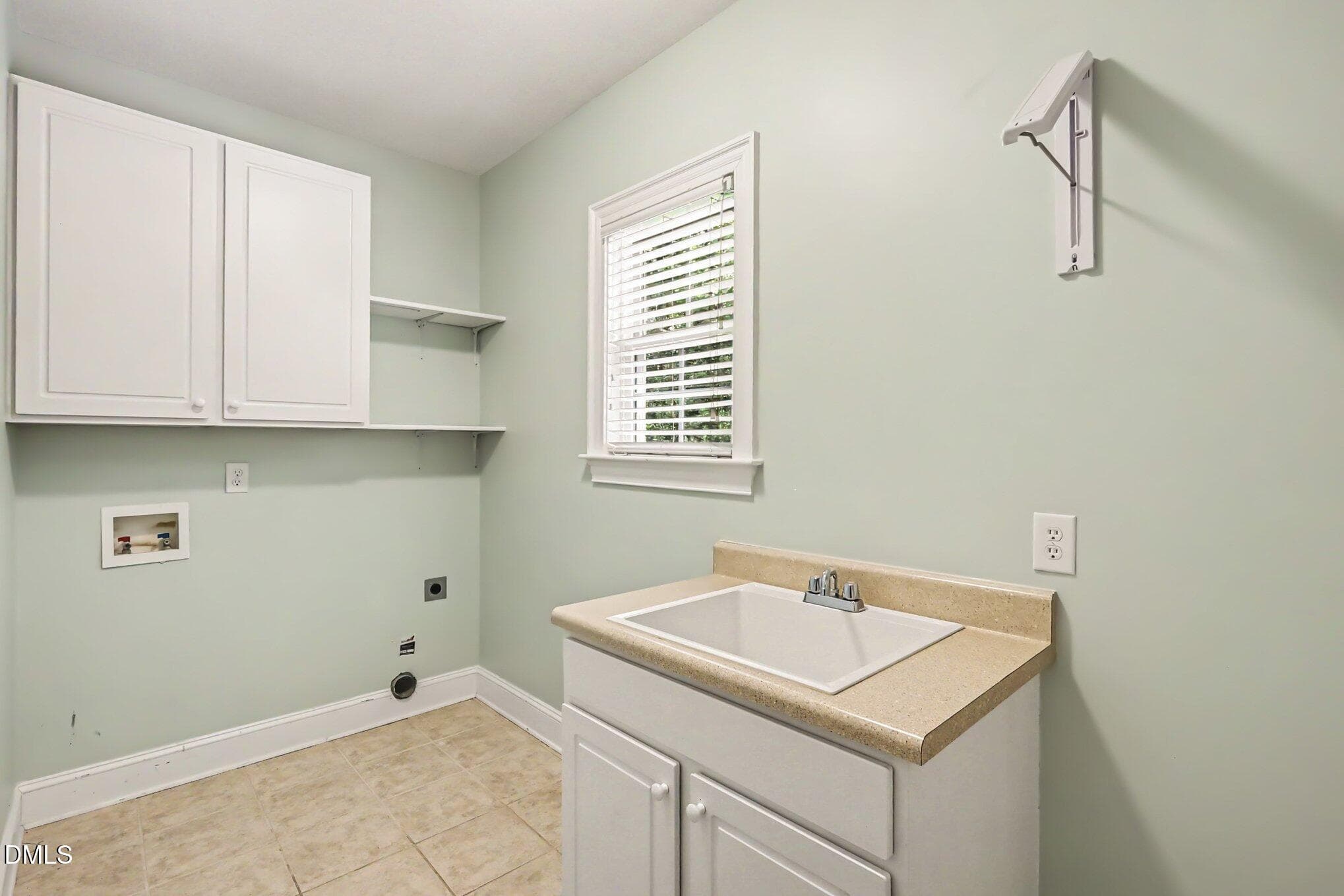 Laundry Room - 4808 Stoneyoak Lane, Raleigh, NC 27610, Raleigh