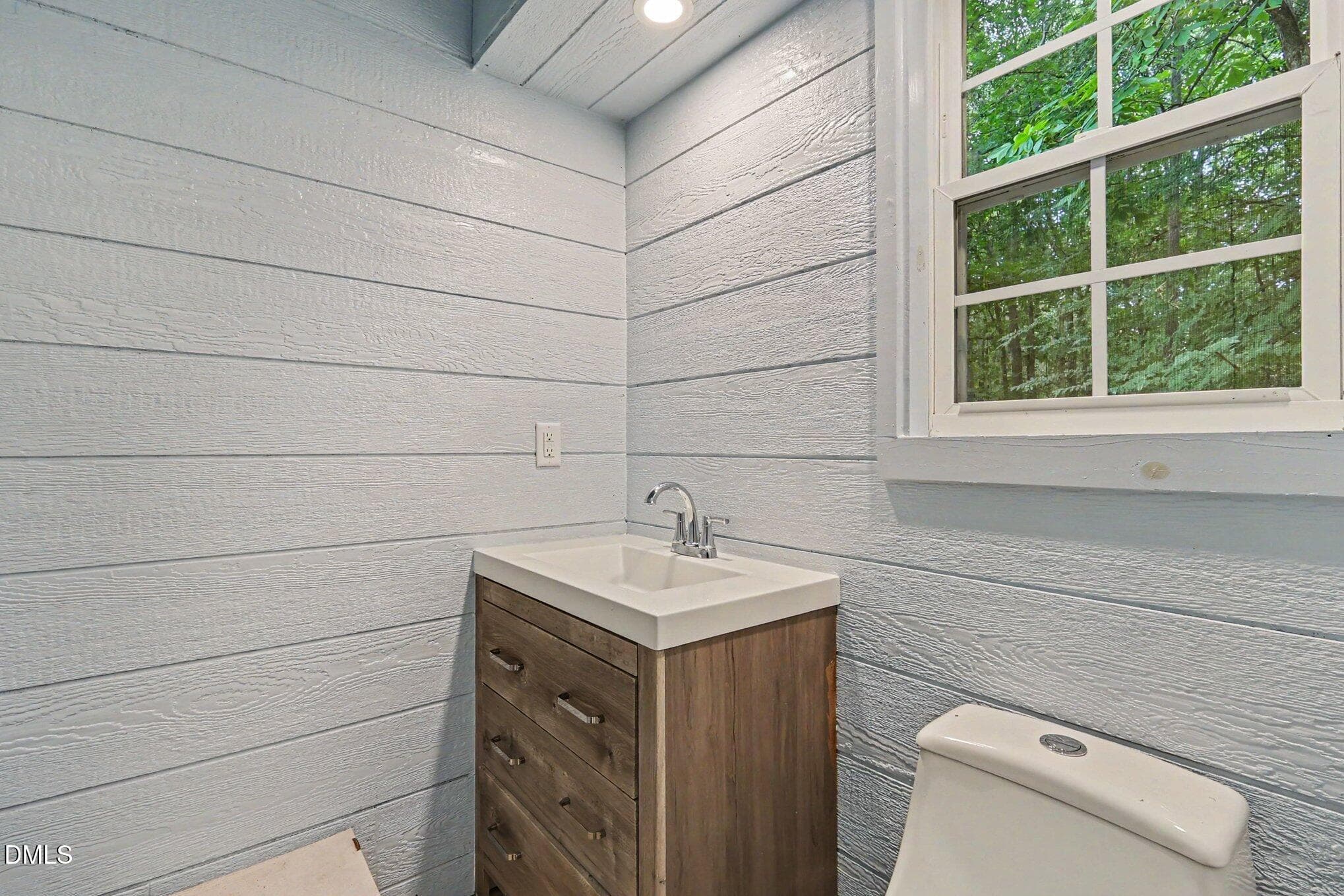 Pool House Pool Bath - 4808 Stoneyoak Lane, Raleigh, NC 27610, Raleigh