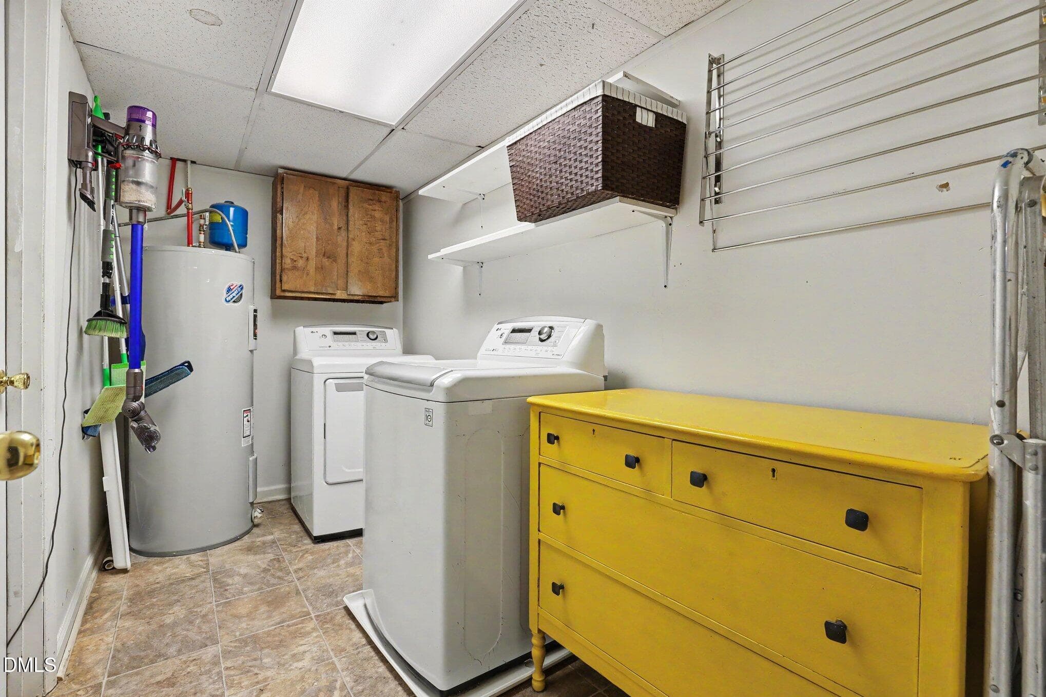 Laundry - 1416 Lions Way, Raleigh, NC 27604, Raleigh