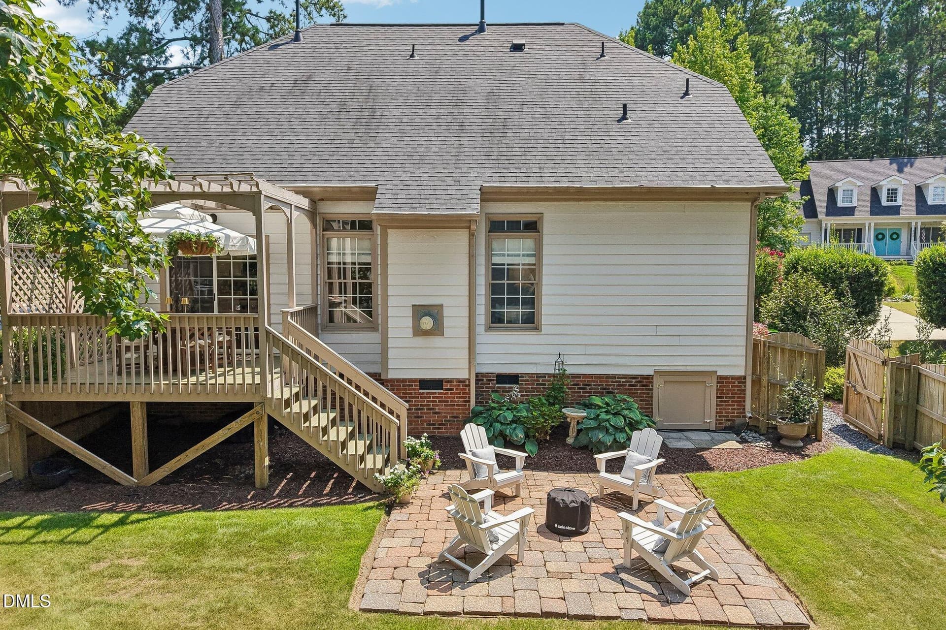 66-web-or-mls-Burnt Pine Ct-S1208-066 - 300 Burnt Pine Court, Apex, NC 27502