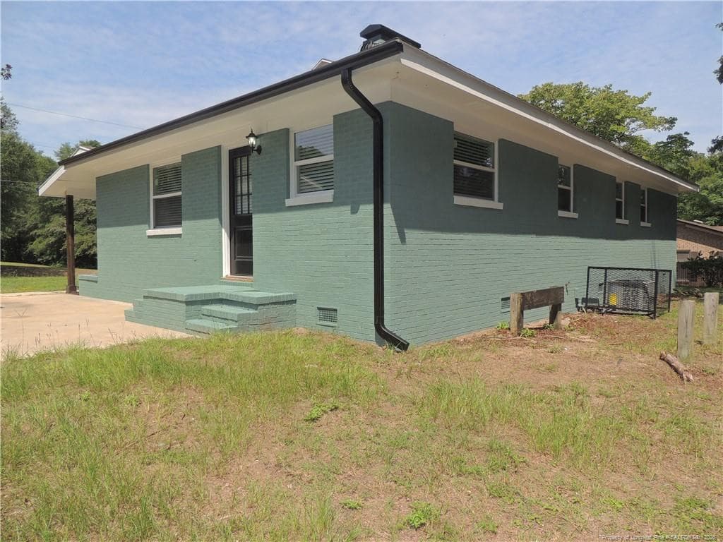 Photo 31 - 2025 Womble Drive, Fayetteville, NC 28306, Fayetteville