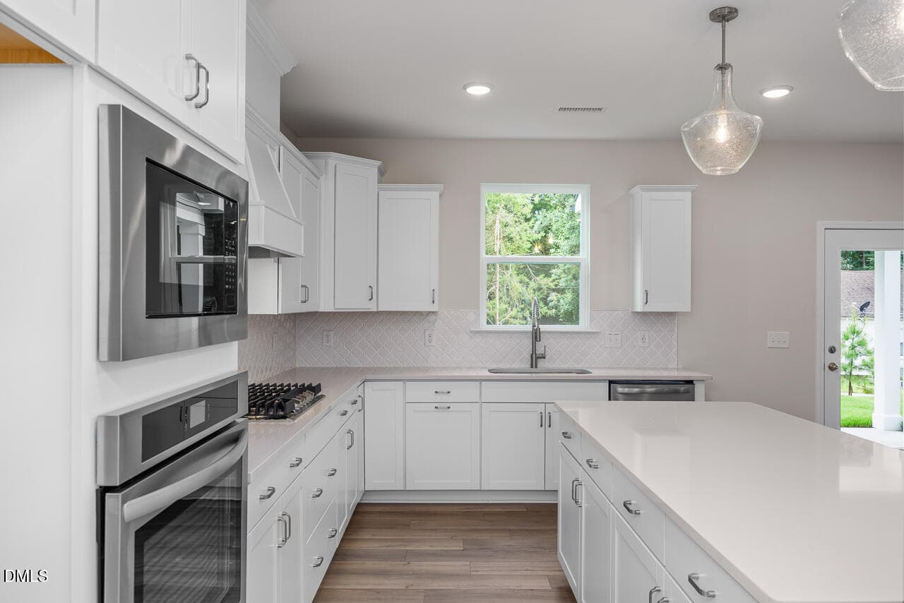 snm-061-mls-11 - 559 Whinfield Place, Aberdeen, NC 28315