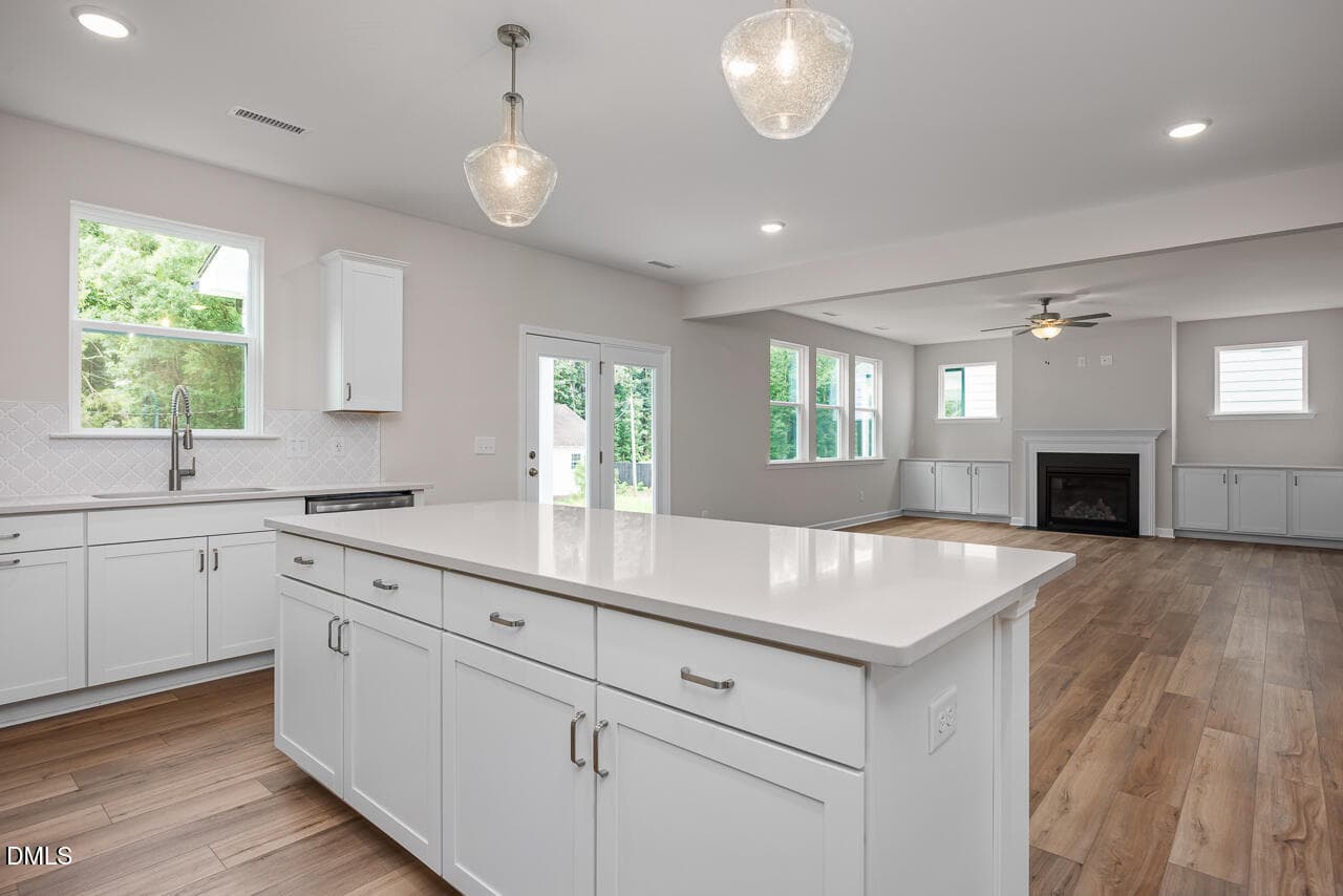 Sample Photo - 559 Whinfield Place, Aberdeen, NC 28315