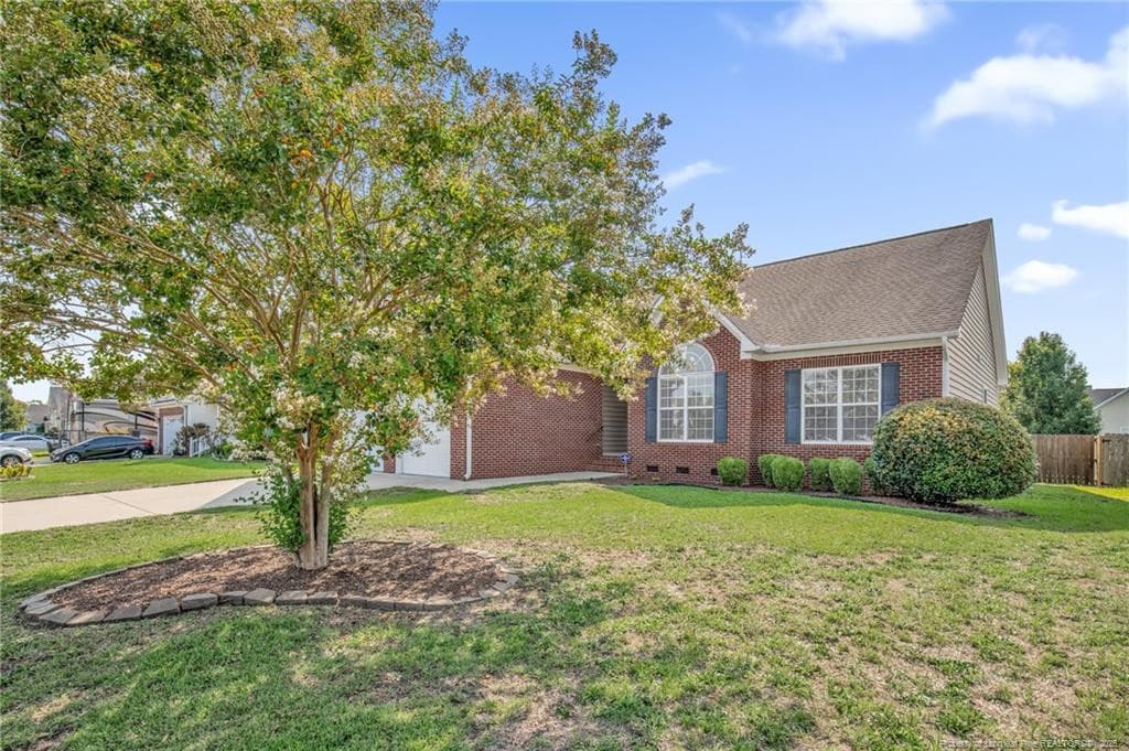 Photo 3 - 5817 Lady Way, Hope Mills, NC 28348