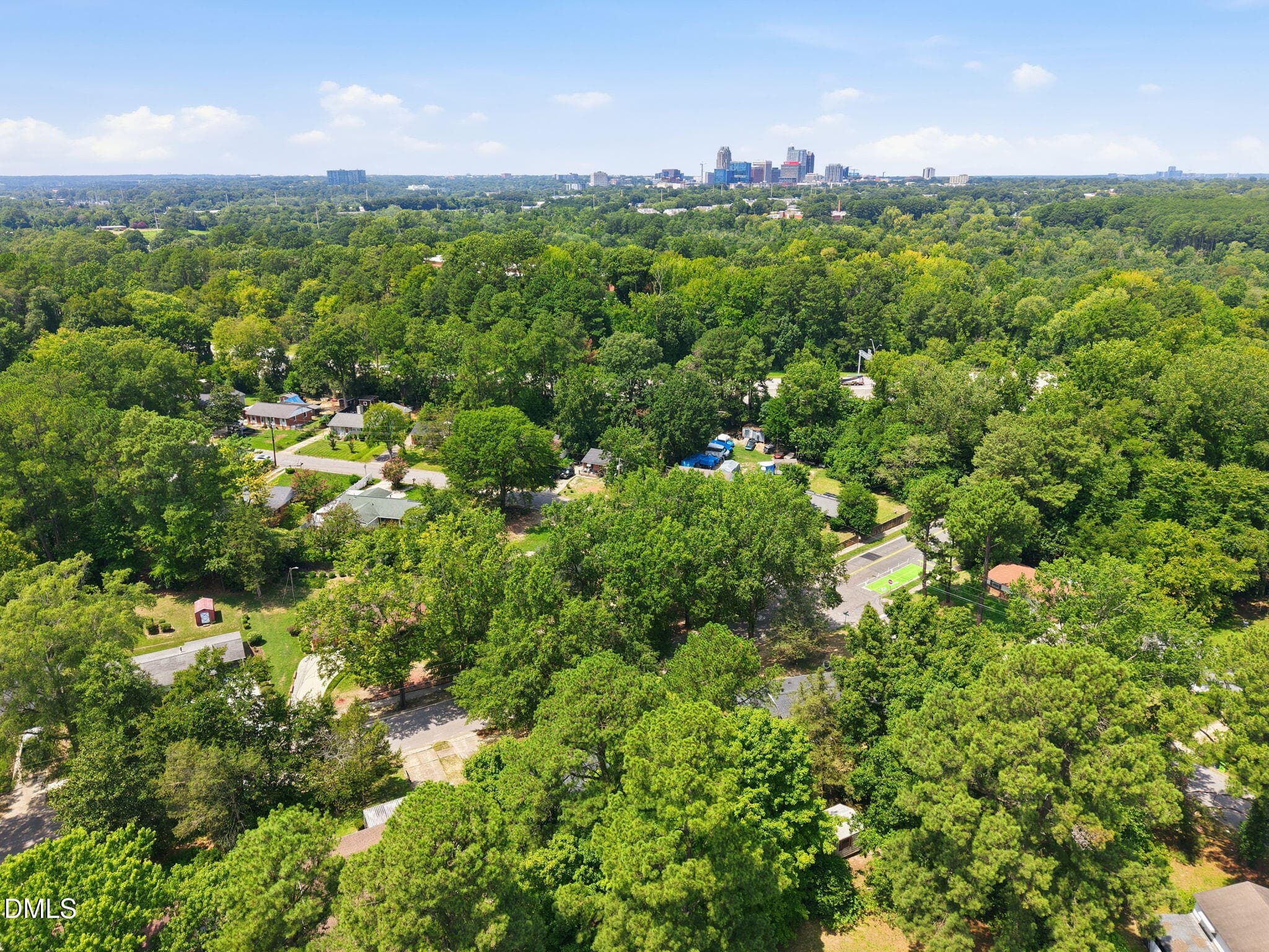 Minutes from Downtown - 2107 Dandridge Drive, Raleigh, NC 27610