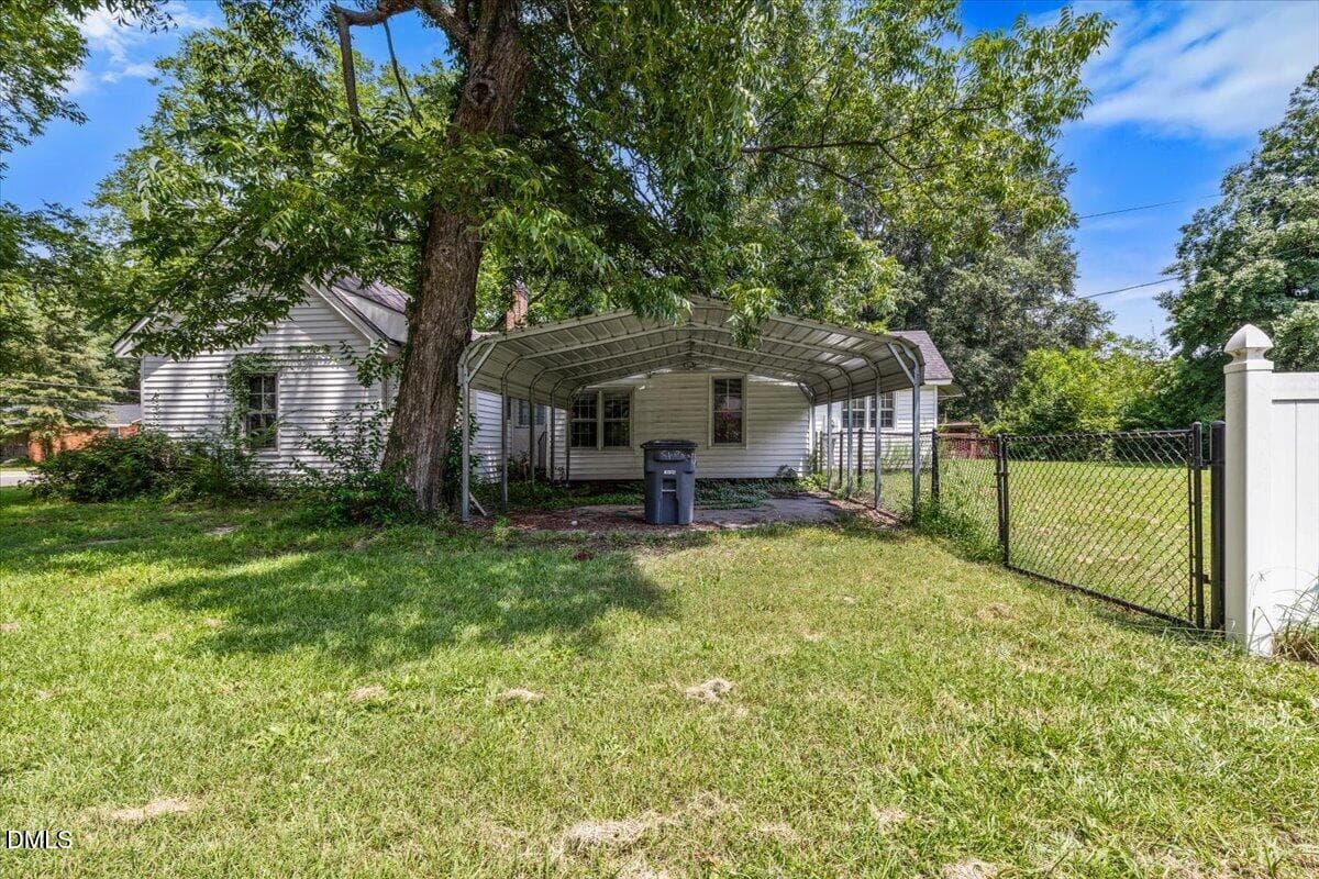 35-700 N Webb St - 700 N Webb Street, Selma, NC 27576