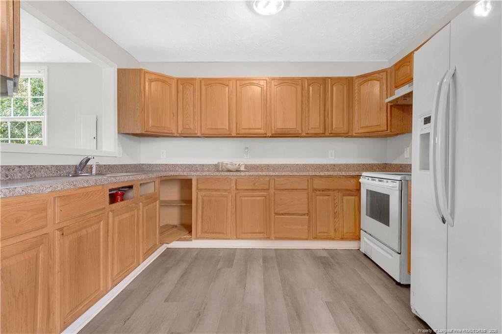 Photo 4 - 1636 Eureka Avenue, Fayetteville, NC 28311, Fayetteville