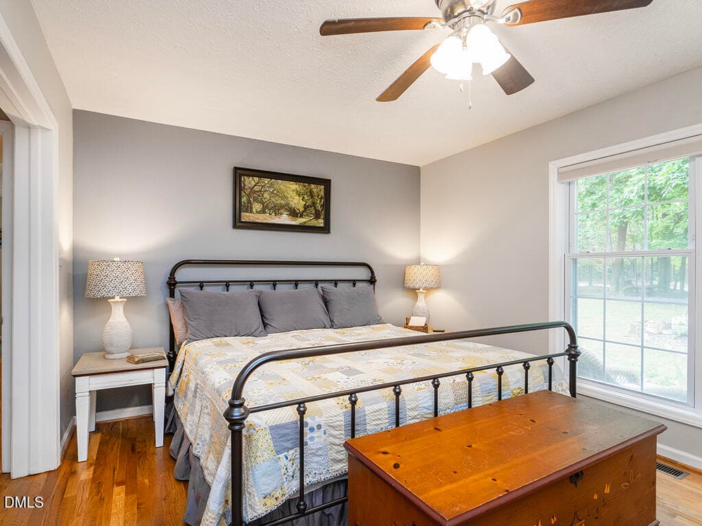 17 1627_WendyLn Primary2_MLS - 1627 Wendy Lane, Efland, NC 27243, Efland