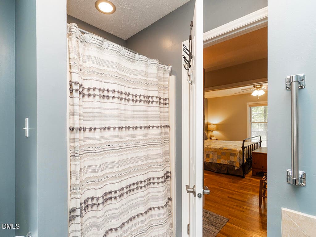 20 1627_WendyLn PrimaryBath2_MLS - 1627 Wendy Lane, Efland, NC 27243, Efland