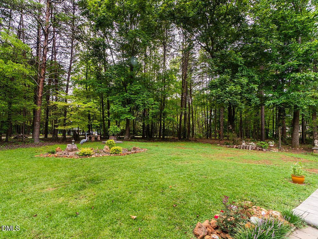 32 1627_WendyLn Frontyard_MLS - 1627 Wendy Lane, Efland, NC 27243, Efland