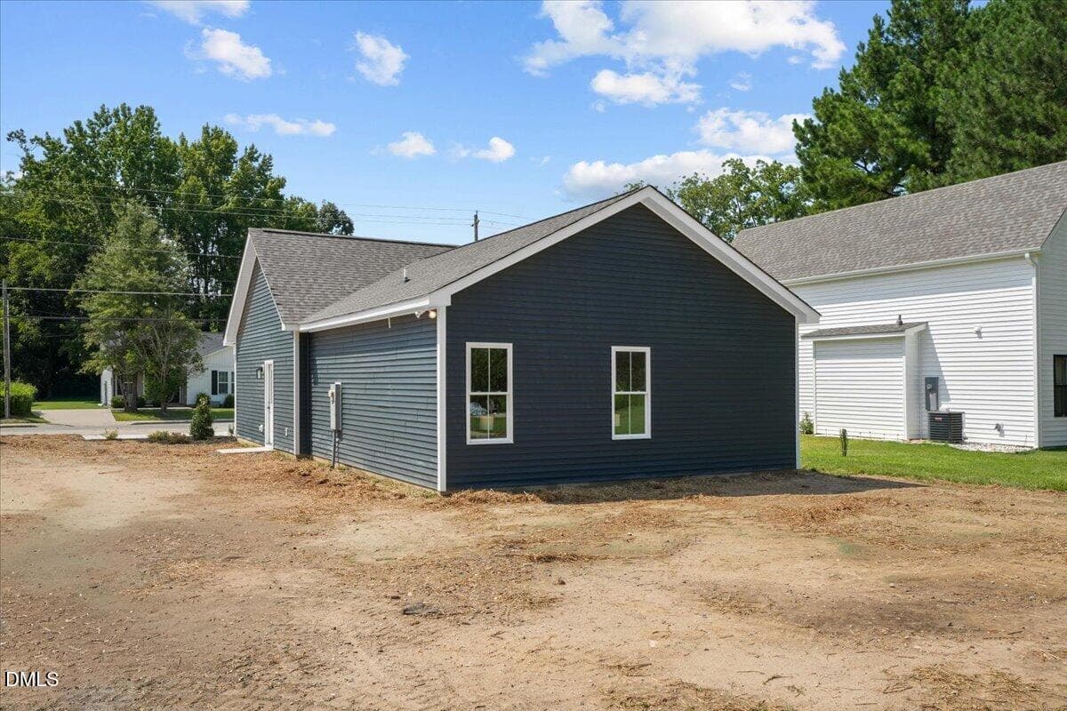 08-304 S Sycamore St-8 - 304 S Sycamore Street, Fremont, NC 27830, Fremont