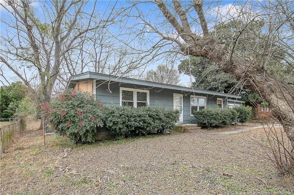 Photo 3 - 4442 Wellington Drive, Fayetteville, NC 28314, Fayetteville