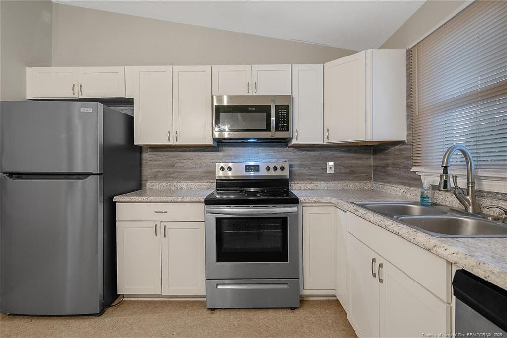 Photo 13 - 4442 Wellington Drive, Fayetteville, NC 28314, Fayetteville