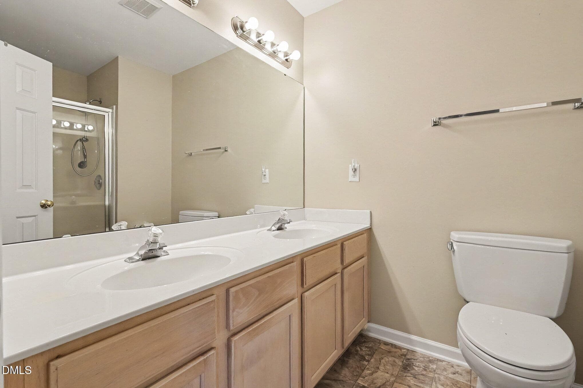 OwnersBath - 3 Sawmill Lane, Durham, NC 27712, Durham