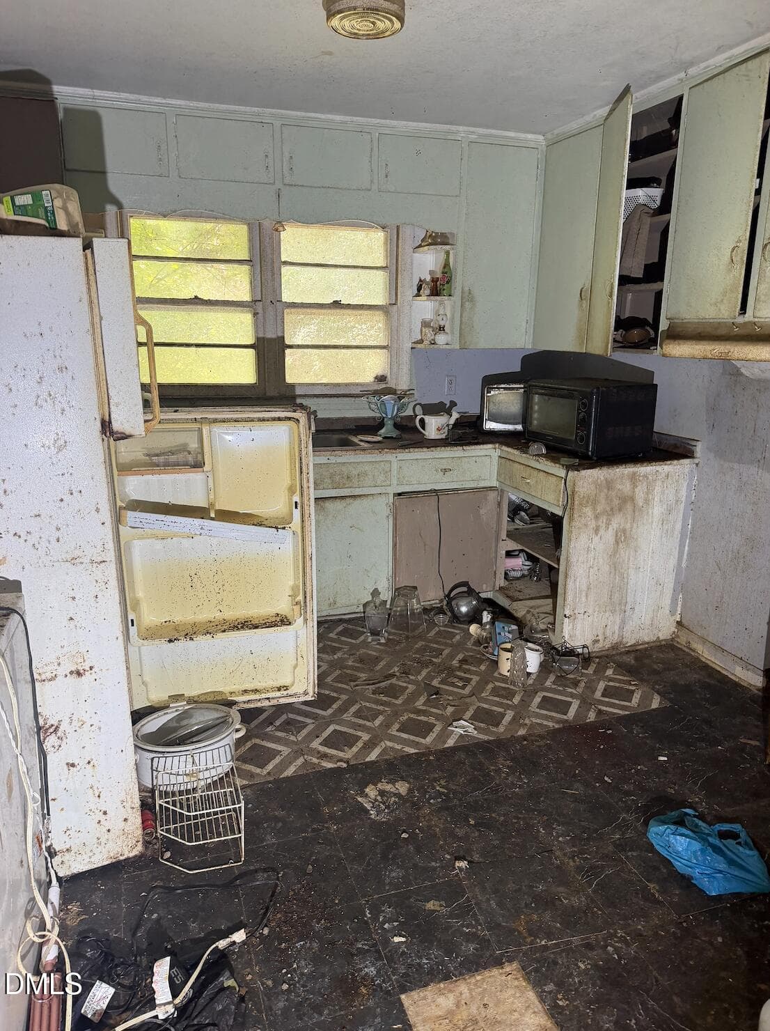 342-Kitchen - 342 E Hamer Street, Coats, NC 27521