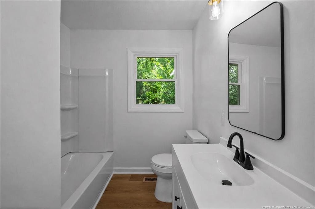 Photo 17 - 4816 Redwood Drive, Fayetteville, NC 28304, Fayetteville