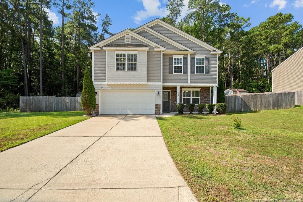 134 Stone Chase Way, Spring Lake, NC 28390