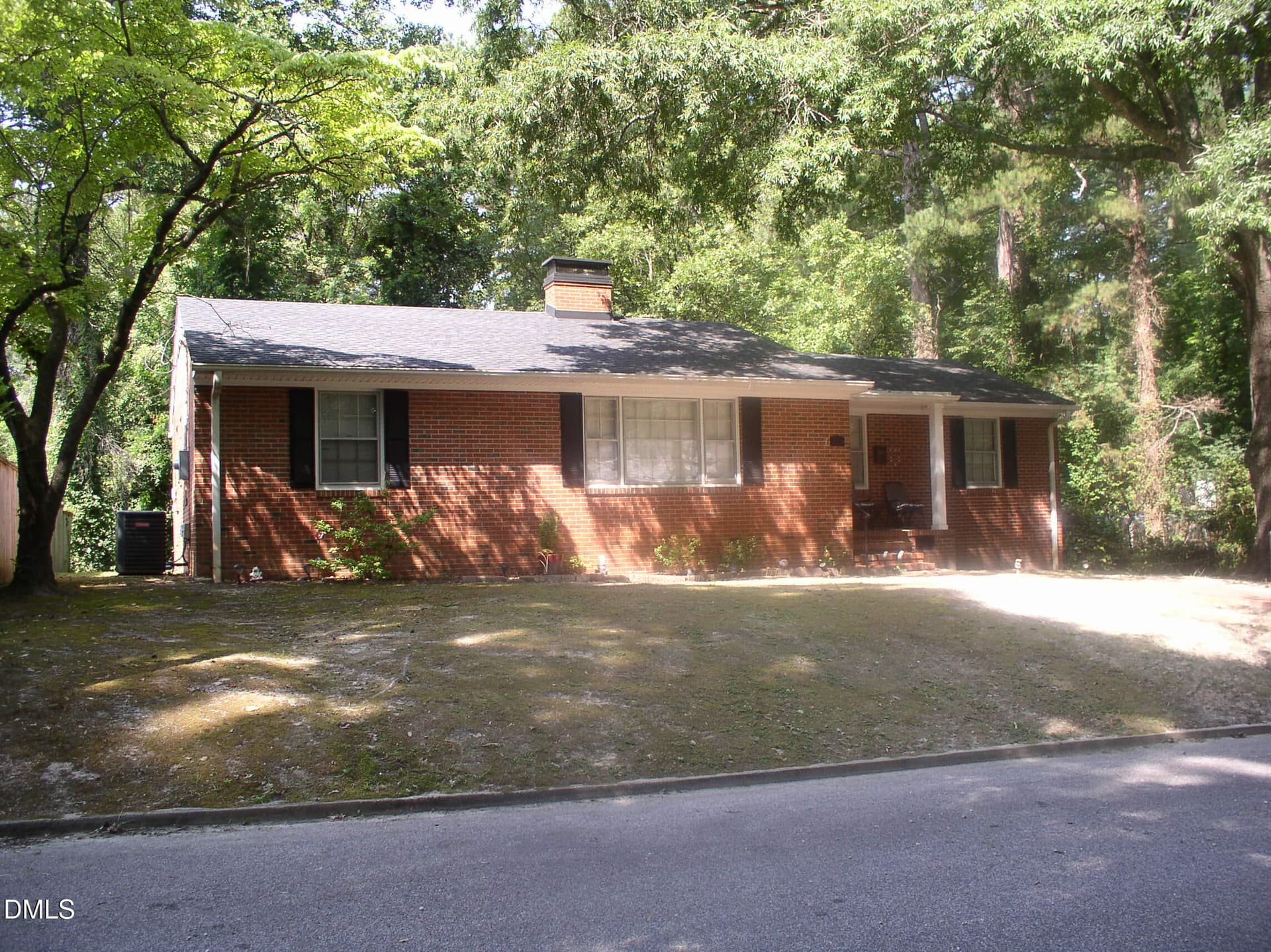 P1010083 - 229 Perry Street, Henderson, NC 27536