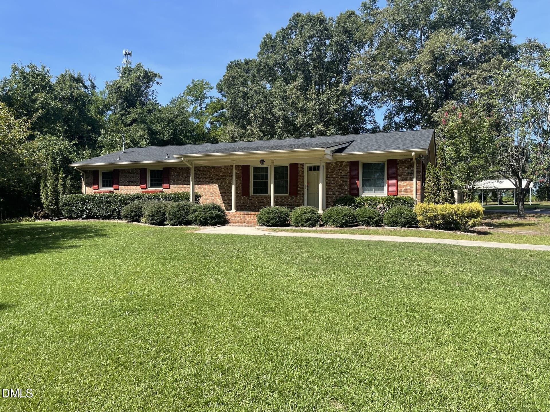 IMG_3117 - 456 S Raleigh Street, Angier, NC 27501