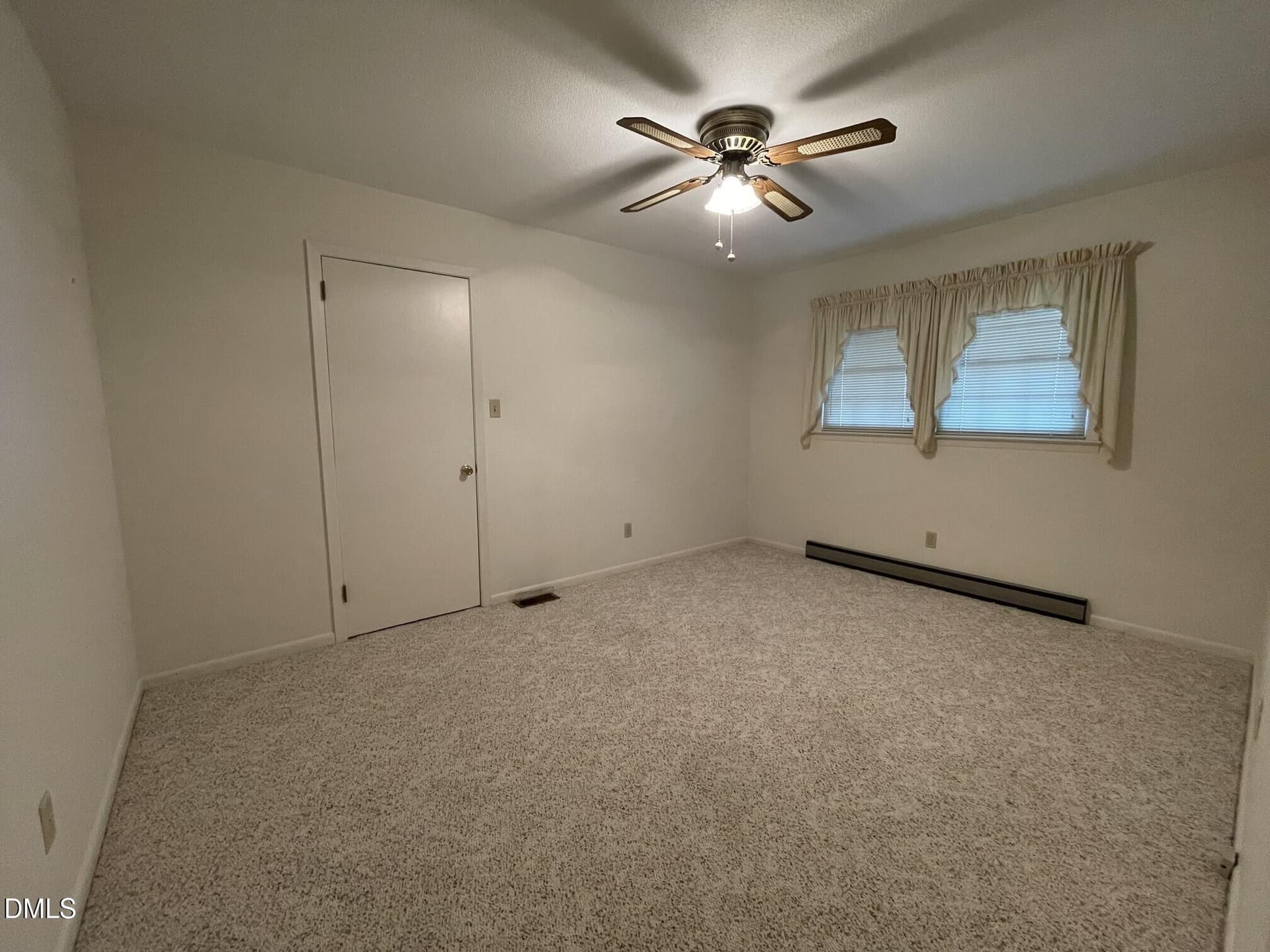 IMG_8715 - 456 S Raleigh Street, Angier, NC 27501