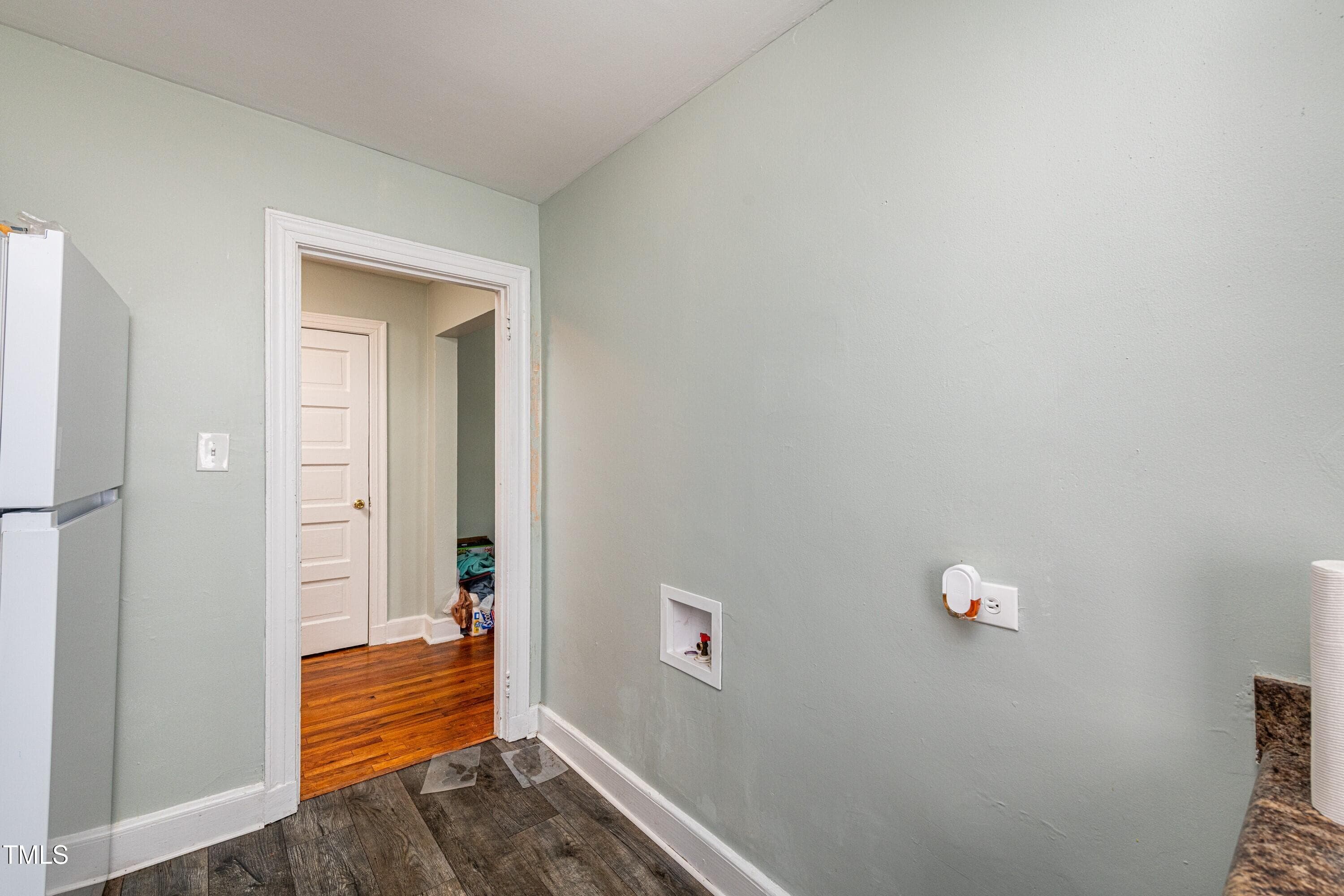 010_Kitchen - 806 Eva Street, Durham, NC 27701