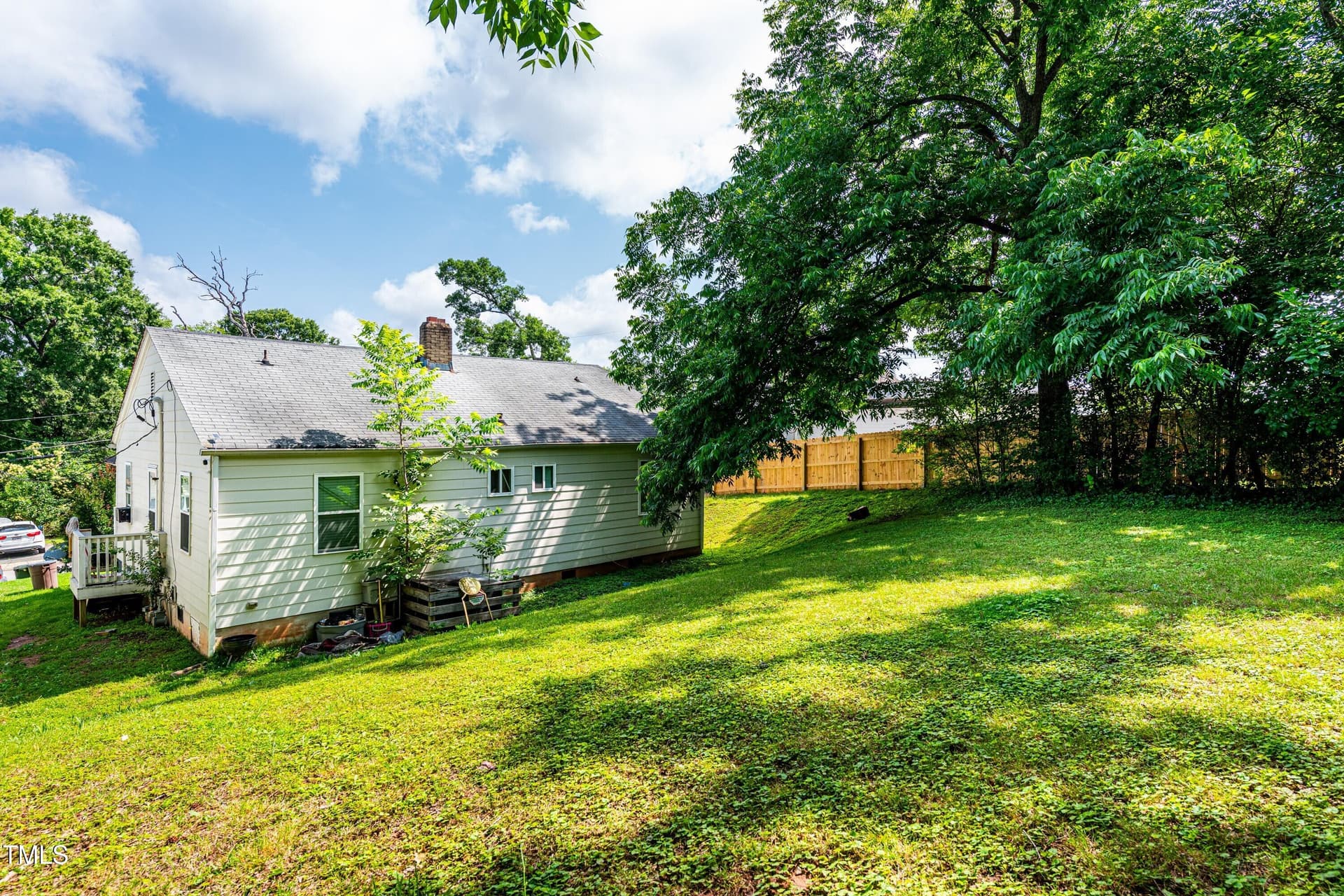 026_Back Yard - 806 Eva Street, Durham, NC 27701