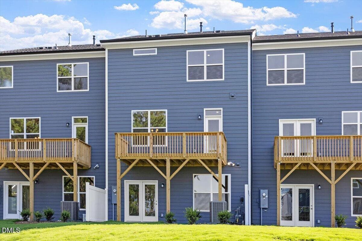 FMWeb28 - 944 Westerland Way 140, Durham, NC 27703, Durham
