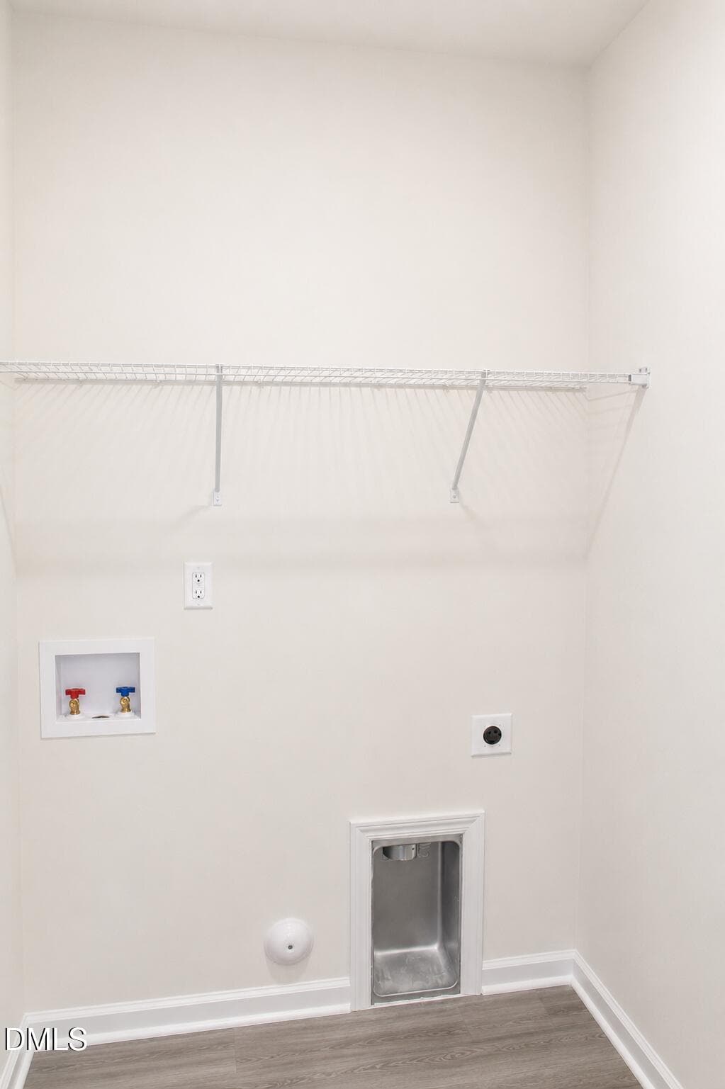 BM317 LAUNDRY - 278 Plains Drive, Burlington, NC 27217, Burlington