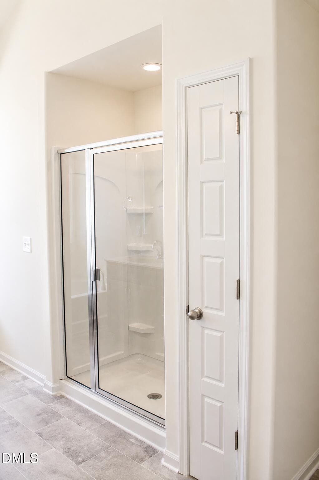 BM317 MAIN SHOWER - 278 Plains Drive, Burlington, NC 27217, Burlington