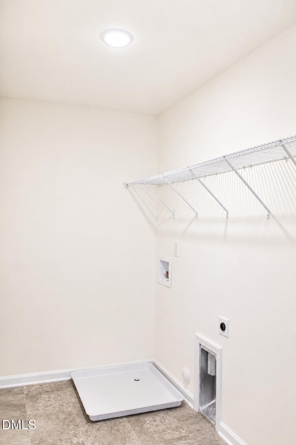 BM261 LAUNDRY - 275 Plains Drive, Burlington, NC 27217, Burlington