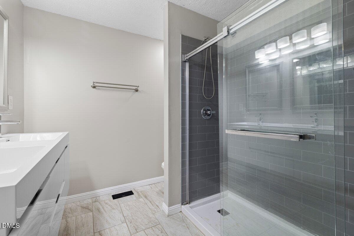 Angle master bath - 424 Newburgh Drive, Fayetteville, NC 28311, Fayetteville