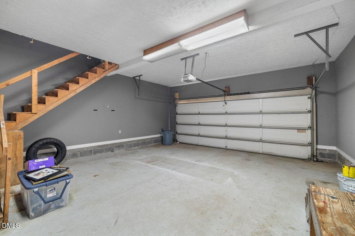 Garage - 424 Newburgh Drive, Fayetteville, NC 28311, Fayetteville