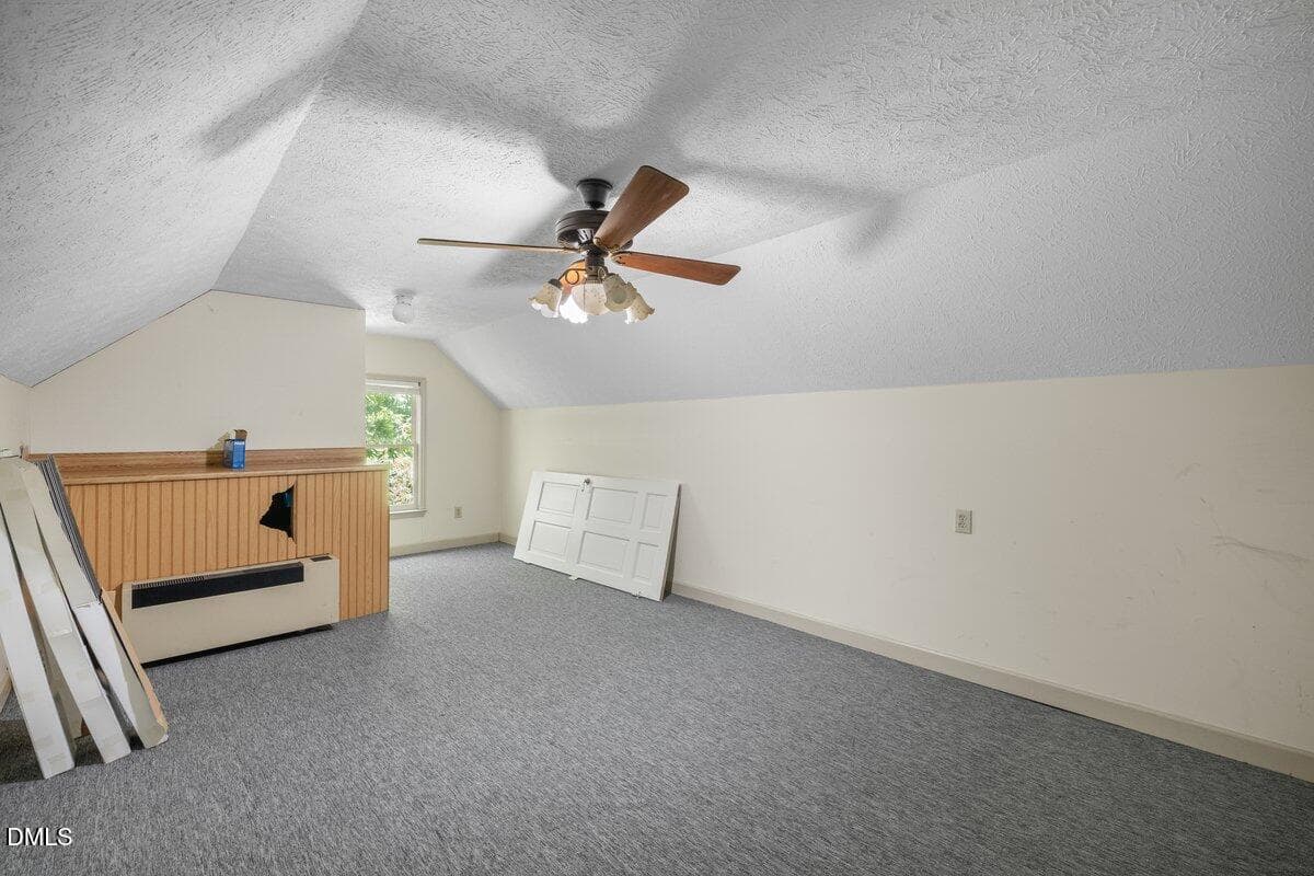 Room on top of garage - 424 Newburgh Drive, Fayetteville, NC 28311, Fayetteville