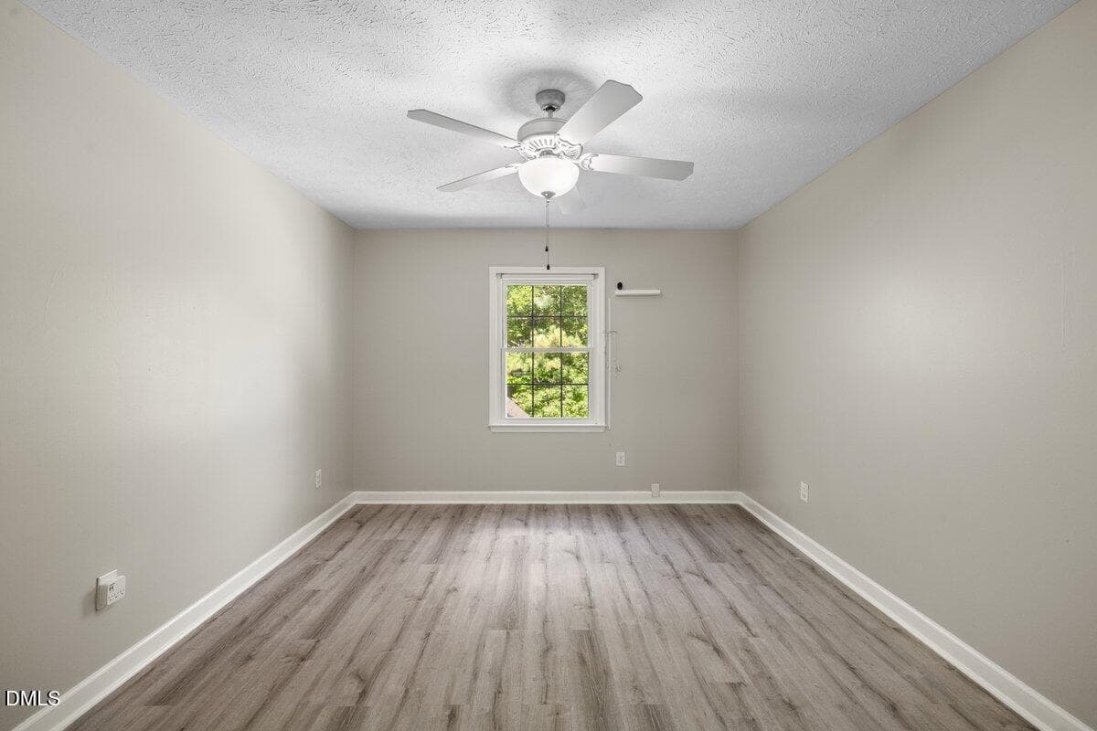 Room 2 - 424 Newburgh Drive, Fayetteville, NC 28311, Fayetteville