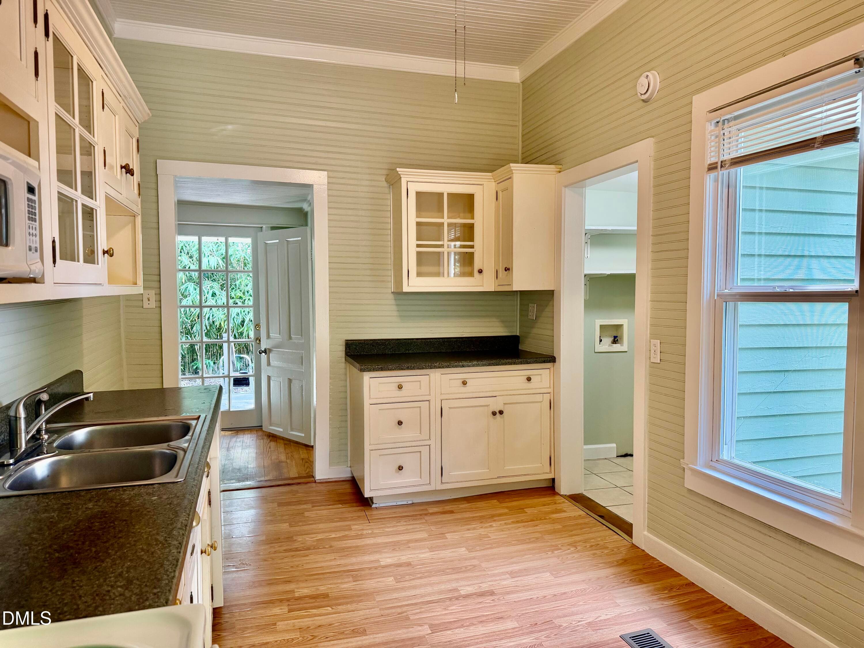 IMG_7015 - 511 N Greensboro Street N, Carrboro, NC 27510, Carrboro