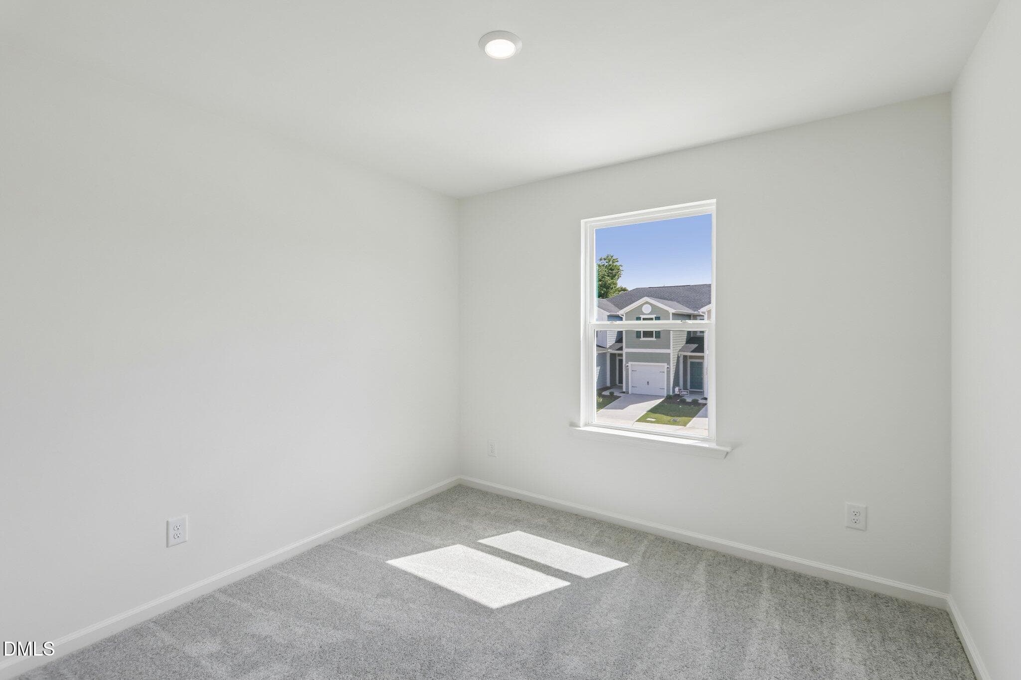 20-web-or-mls-Oakdale Dr-S0808-020 - 2043 Oakdale Drive, Durham, NC 27703, Durham