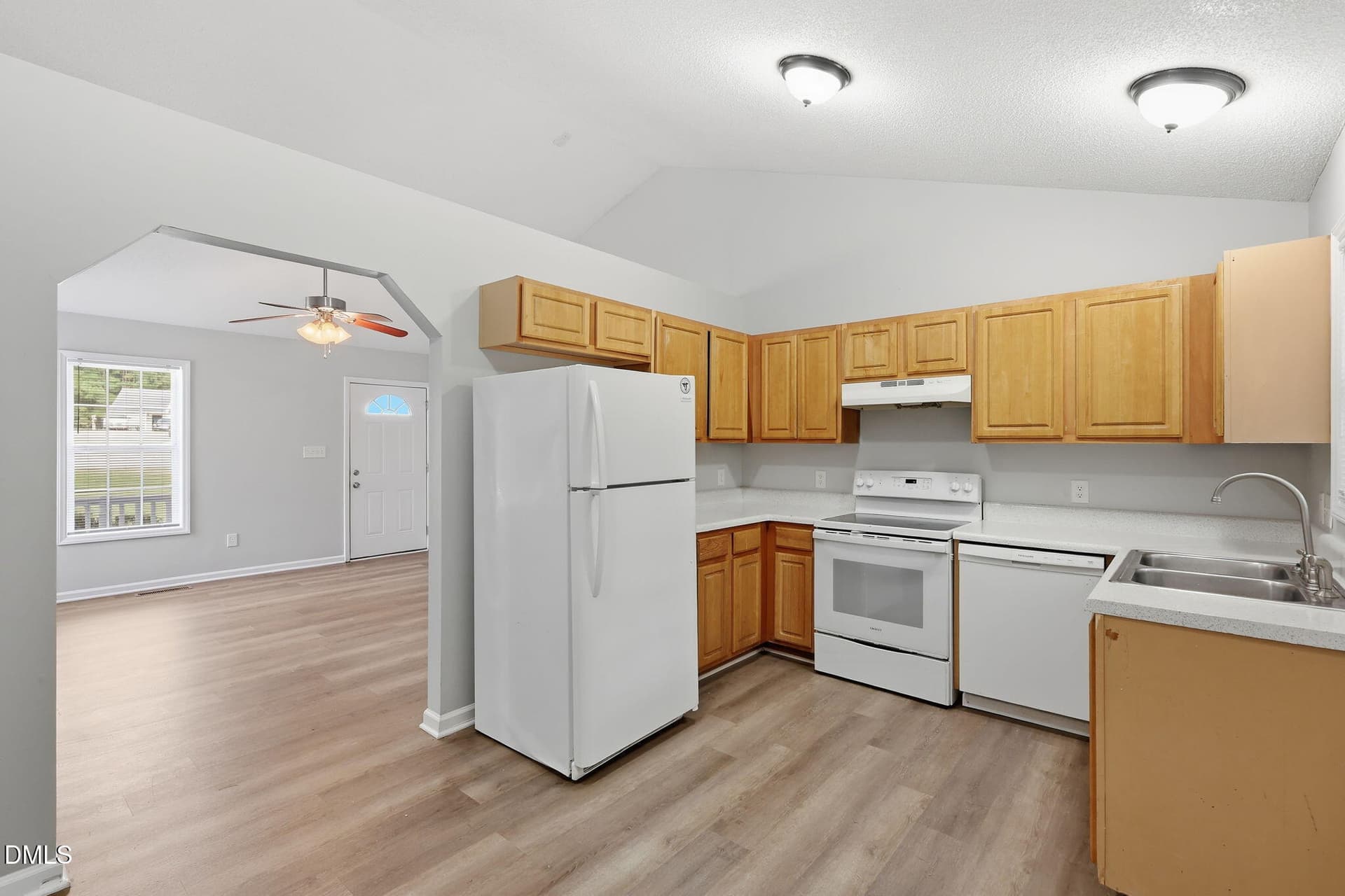 007_ListerPros - 2003 Laurel Leaf Road, Zebulon, NC 27597