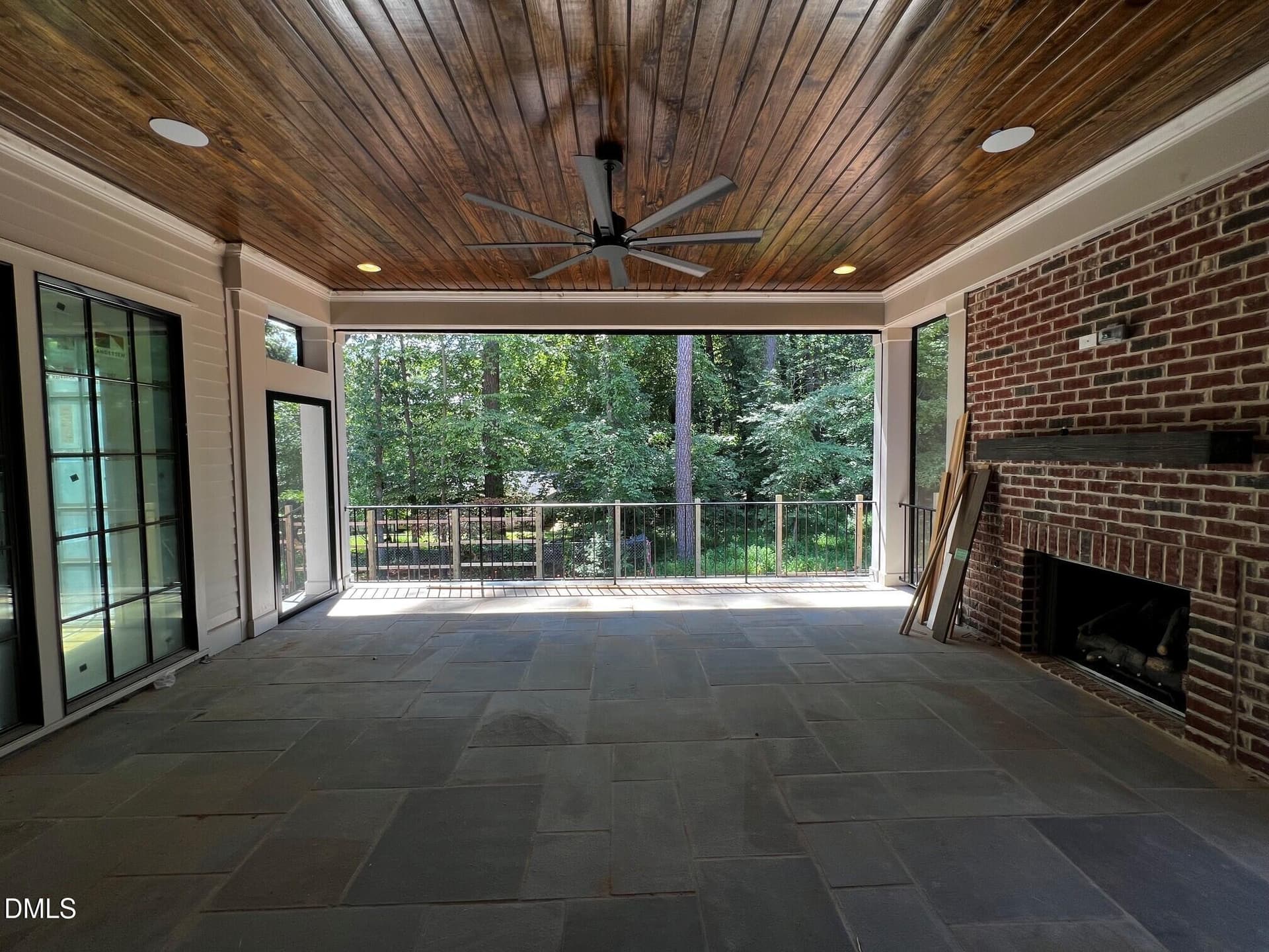 screened porch - 1008 Oldfourth Lane, Durham, NC 27707