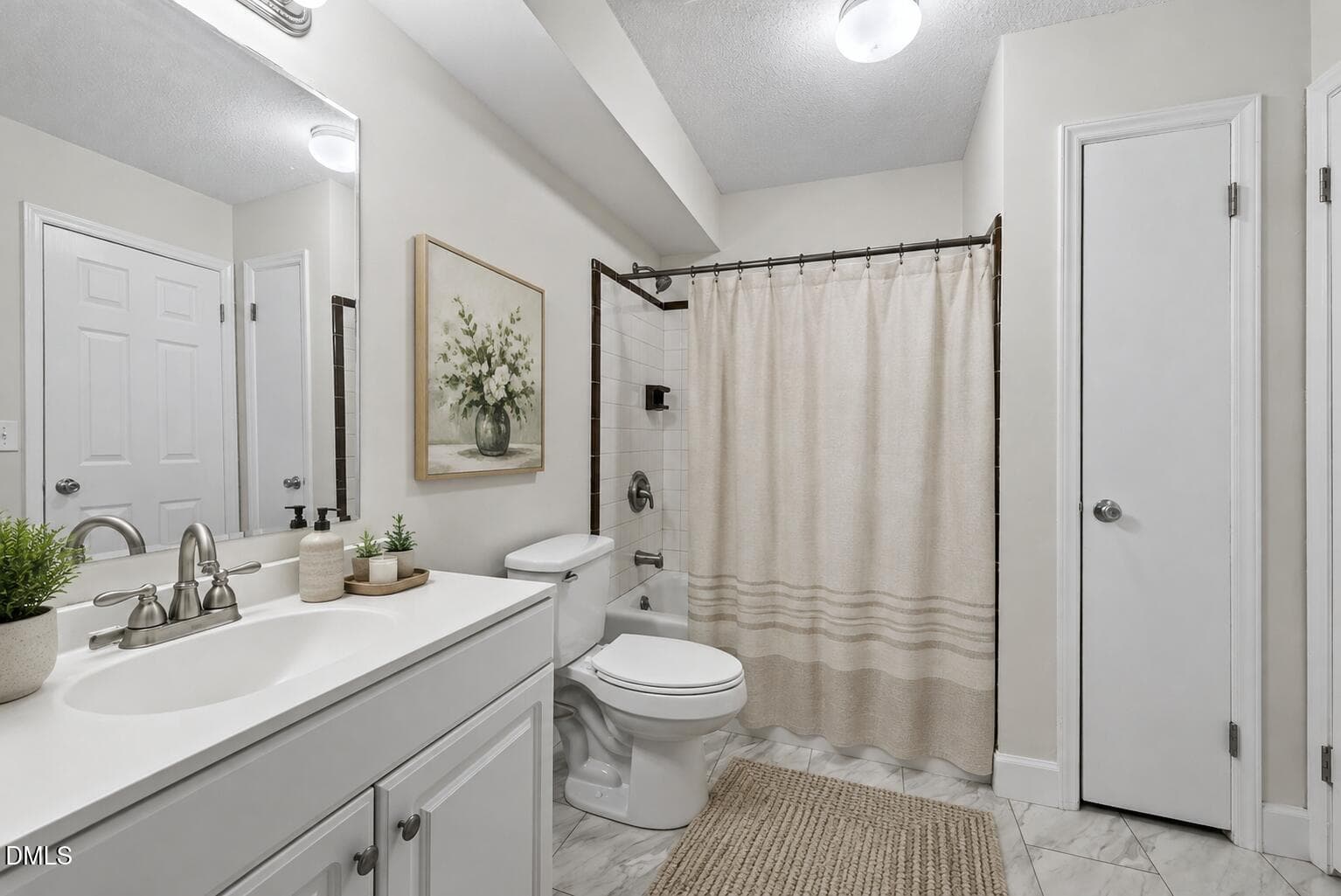 5823 upstairs bathroom - 5823 Shady Grove Circle, Raleigh, NC 27609, Raleigh