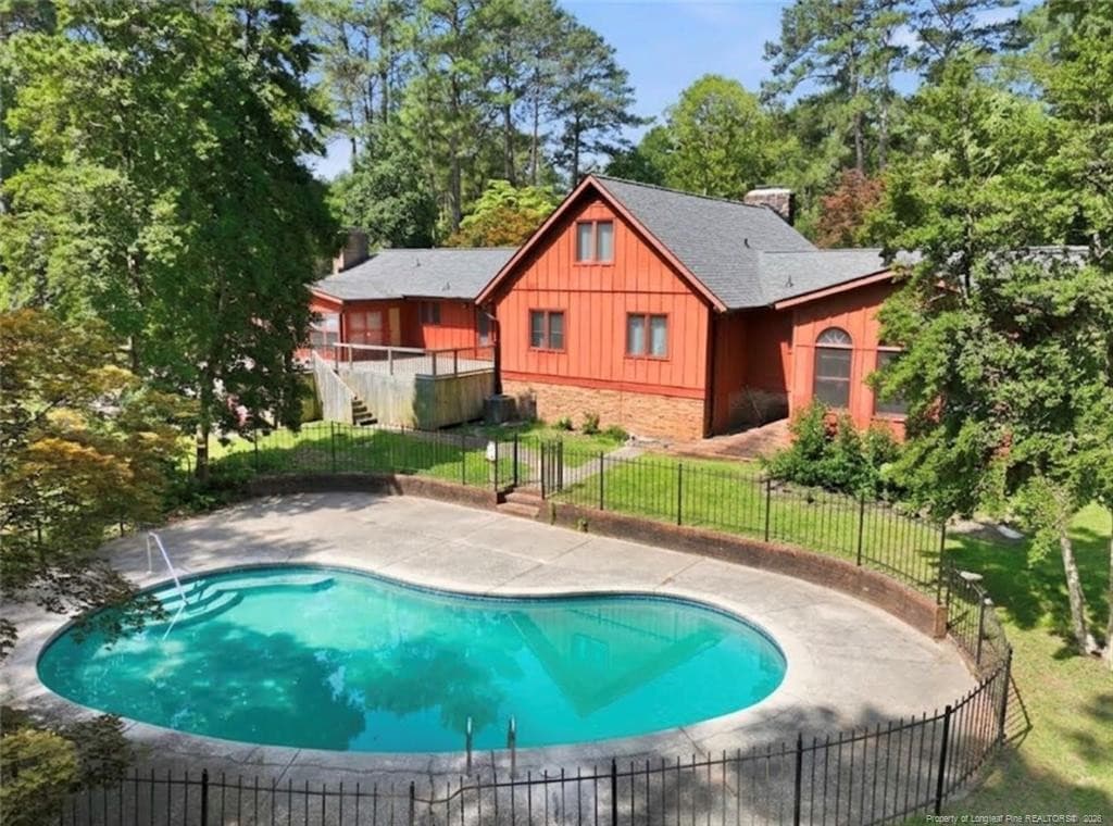 Photo 2 - 2107 Pinewood Terrace, Fayetteville, NC 28304, Fayetteville