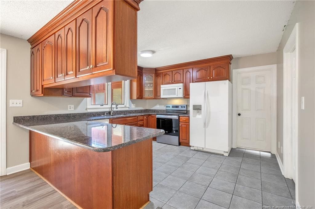Photo 12 - 2107 Pinewood Terrace, Fayetteville, NC 28304, Fayetteville