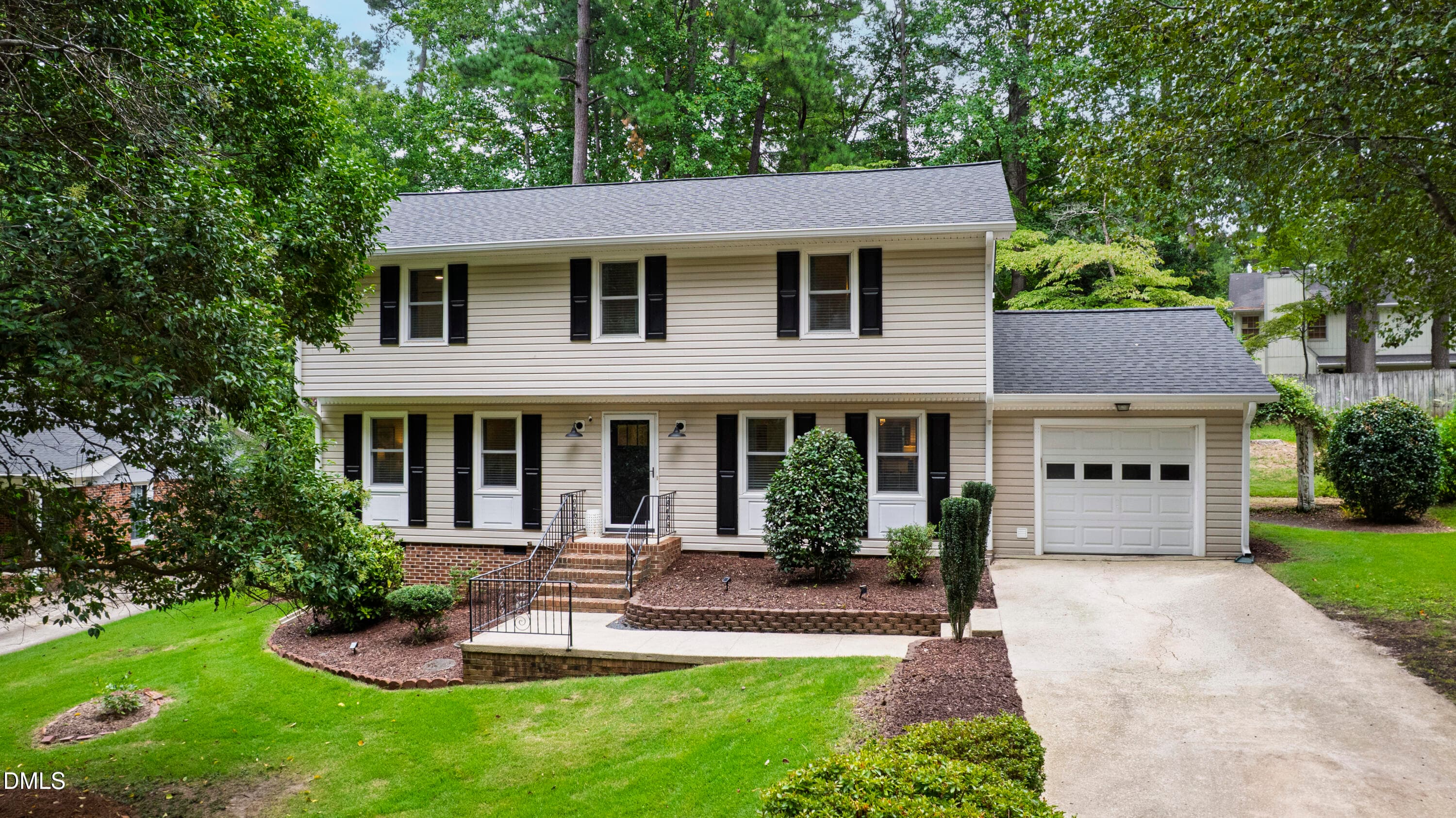 5320 Cherrycrest Court, Raleigh, NC 27609