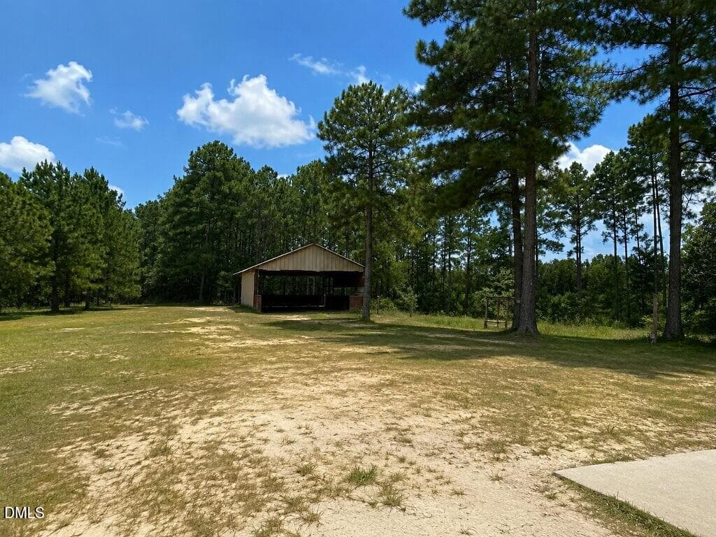 Barn - 390 Comanche Drive, Erwin, NC 28339