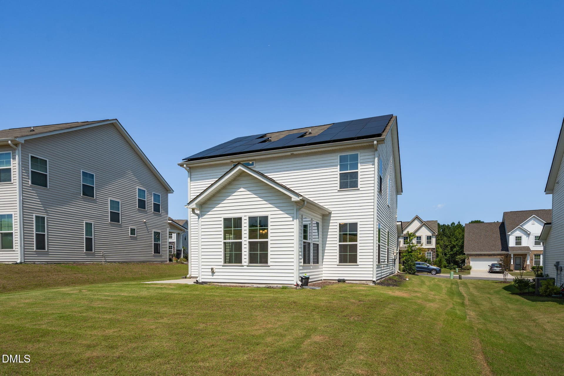 Enjoy Spacious Yard - 1268 Sidney Creek Drive, Zebulon, NC 27597