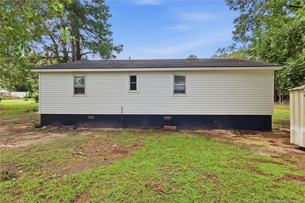 Photo 2 - 604 Calhoun Street, Clinton, NC 28328