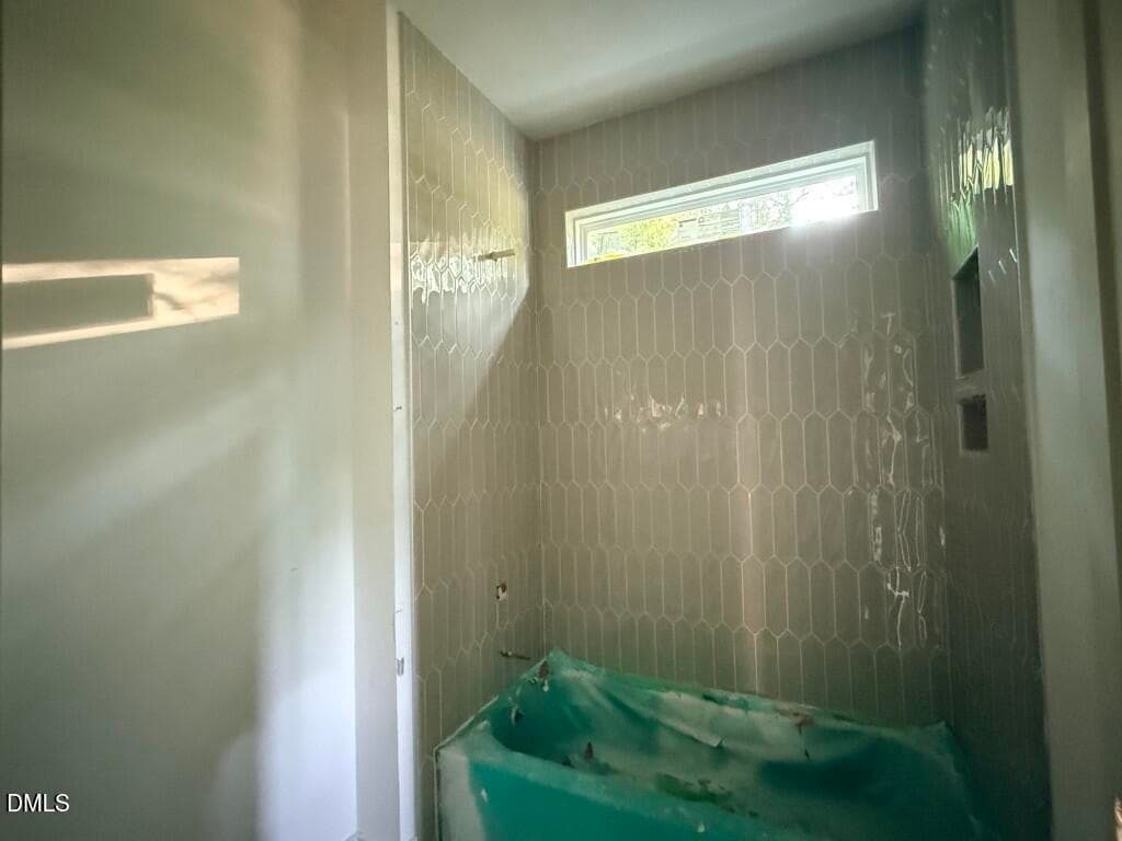 18 - Jack and Jill Bathroom (Medium) - 333 Black Caviar Way, Raleigh, NC 27603, Raleigh