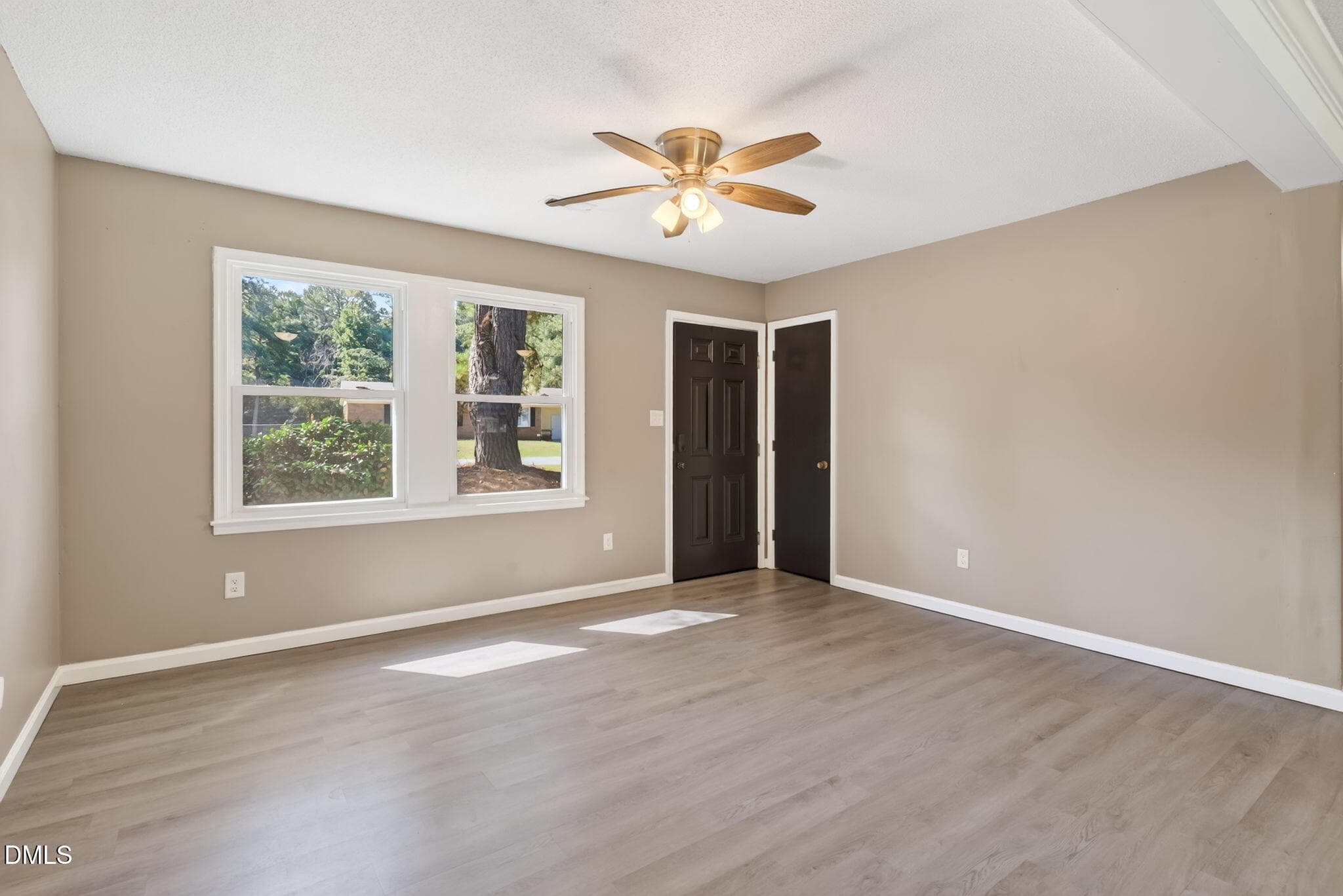 7-web-or-mls-DSC02402 - 303 Brentwood Drive, Dudley, NC 28333, Dudley